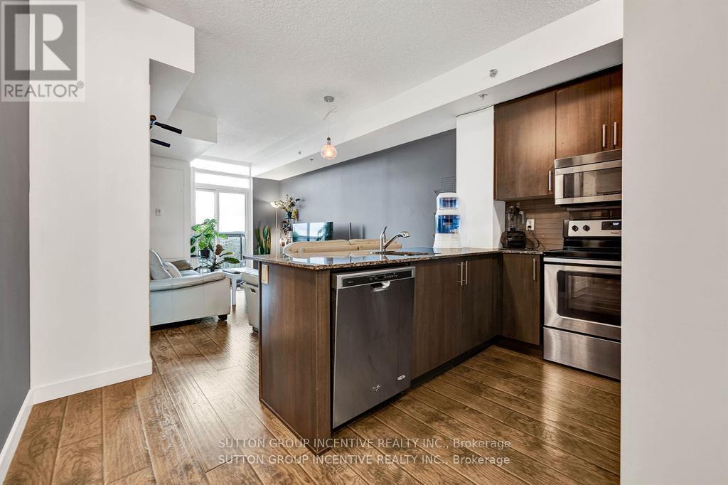 1005 - 150 Water Street Property Photo 5