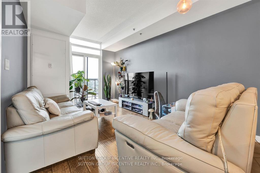 1005 - 150 Water Street Property Photo 7