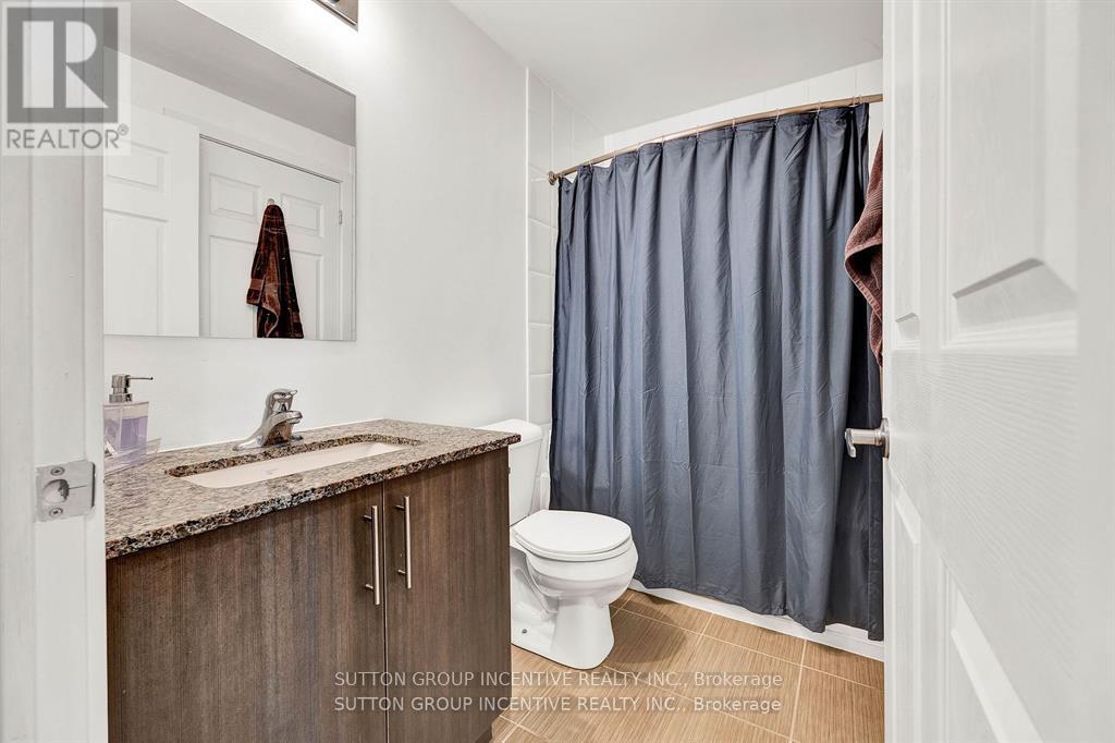 1005 - 150 Water Street Property Photo 10
