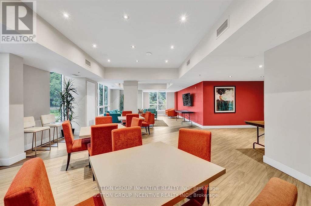 1005 - 150 Water Street Property Photo 13