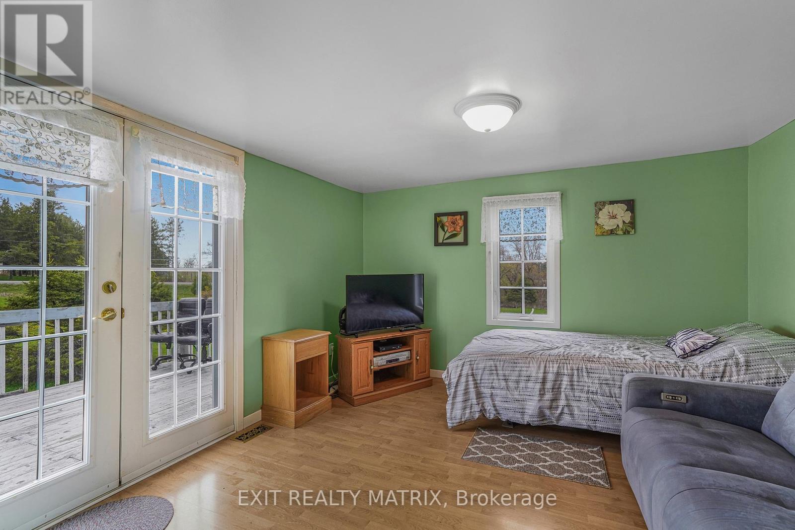 17 Dubois Street Property Photo 10