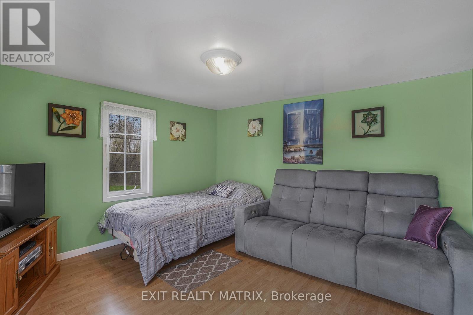 17 Dubois Street Property Photo 11