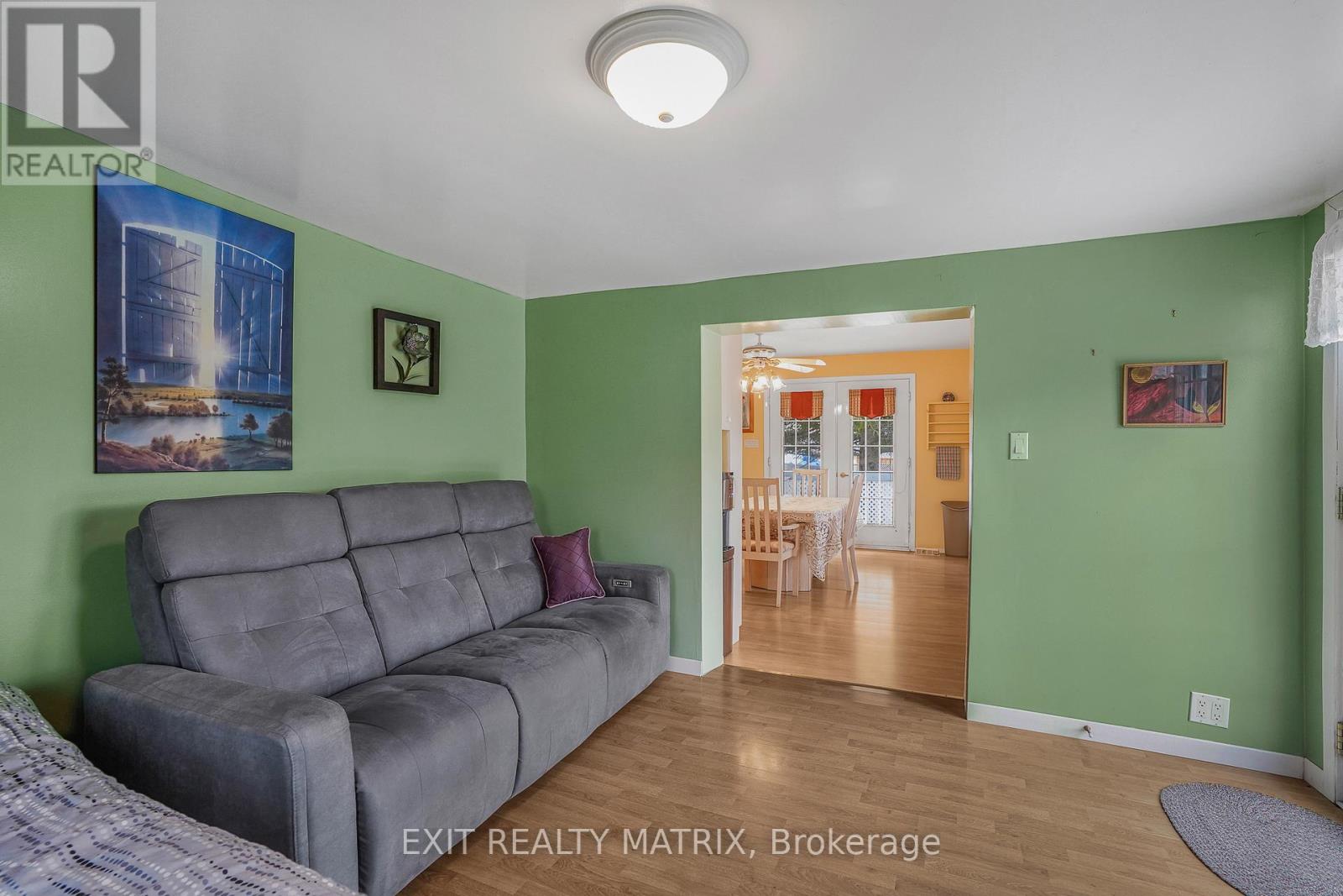 17 Dubois Street Property Photo 12