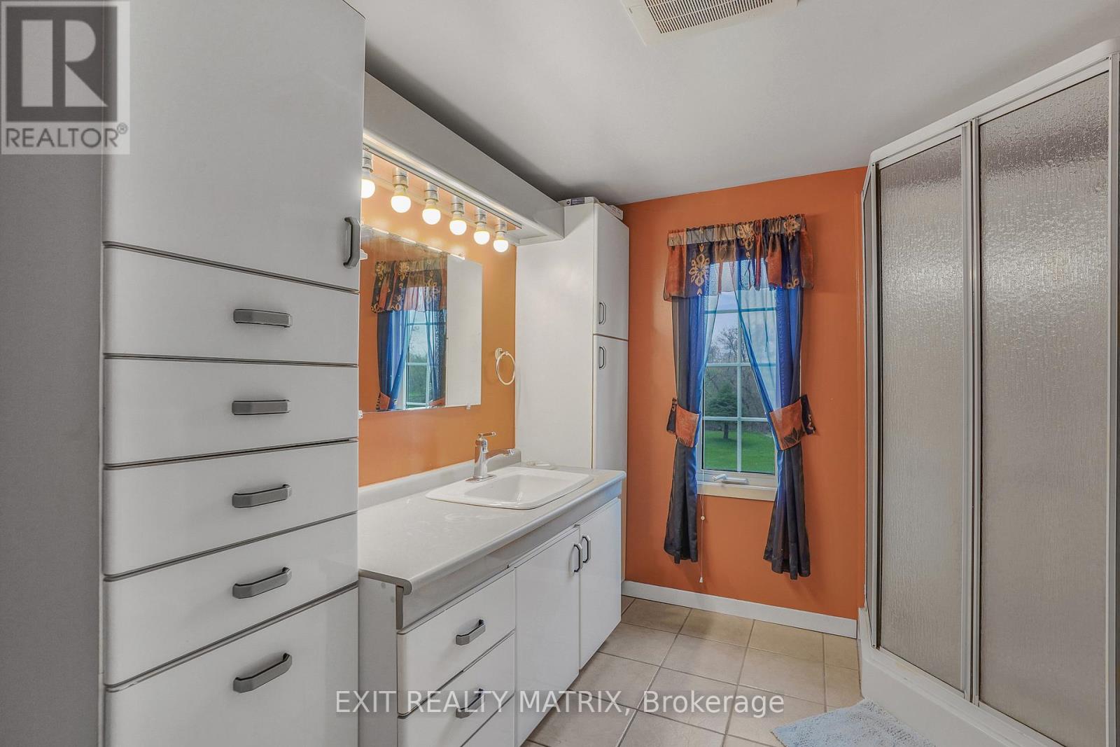 17 Dubois Street Property Photo 14