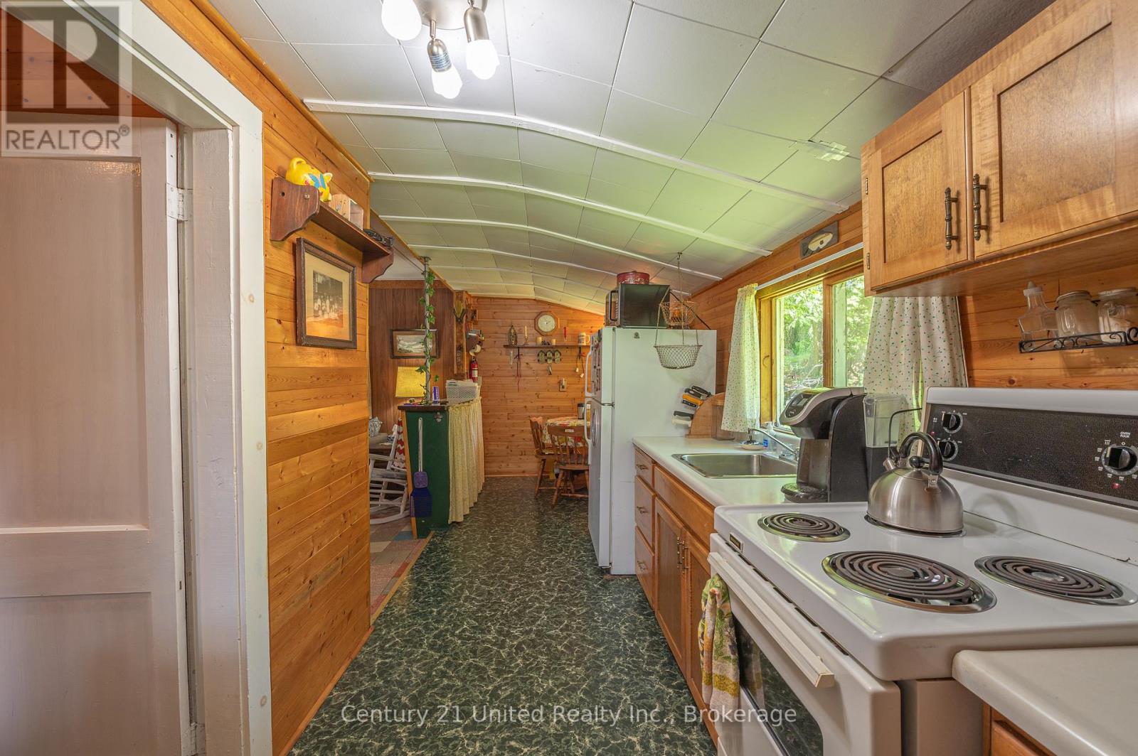 2418 Upper Chemung Drive Property Photo 6