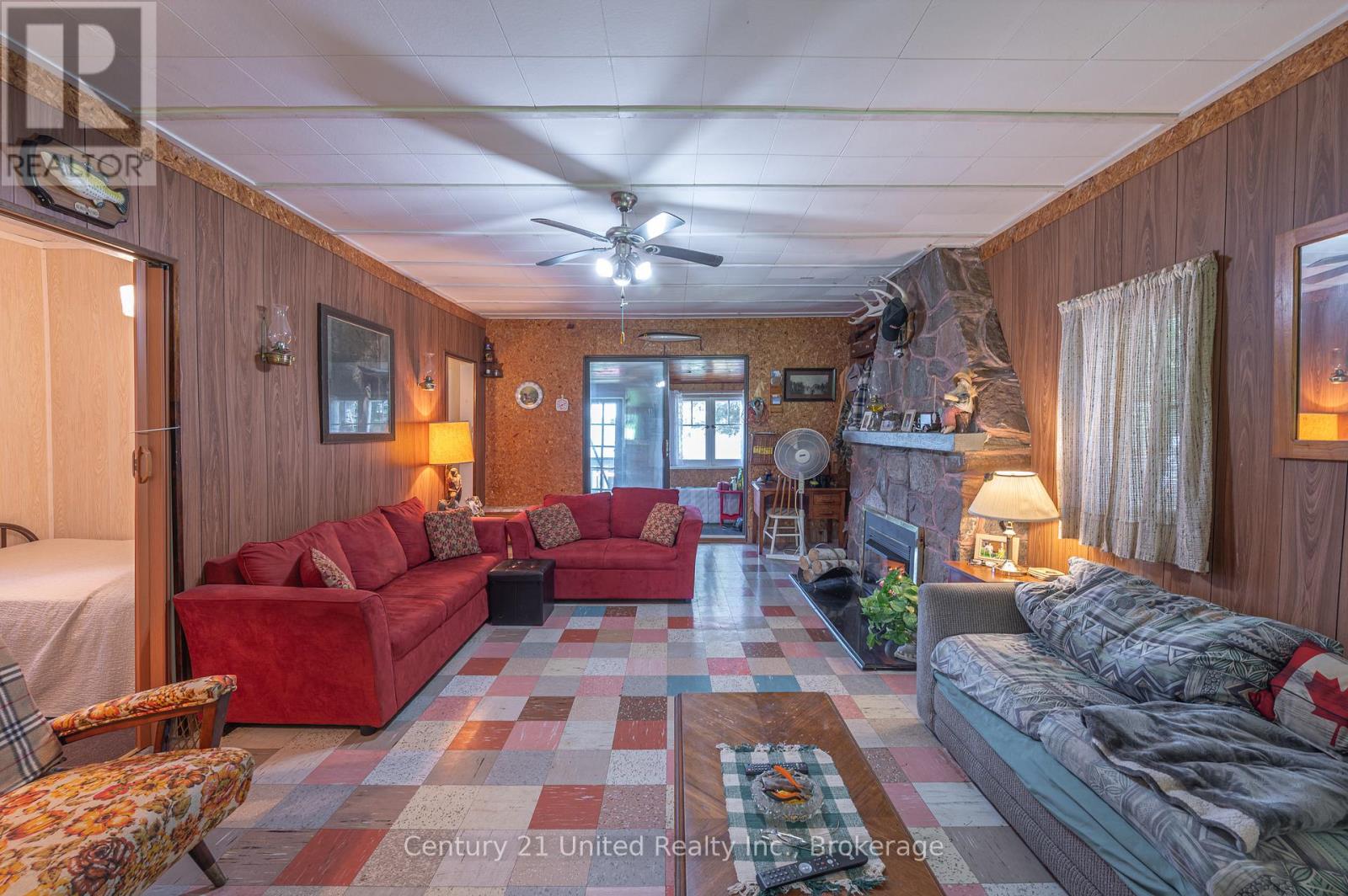 2418 Upper Chemung Drive Property Photo 8