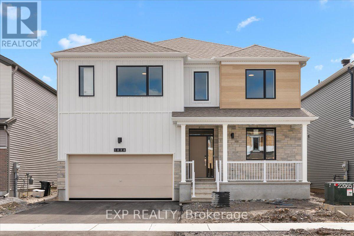 1036 De Pencier Drive Property Photo 1