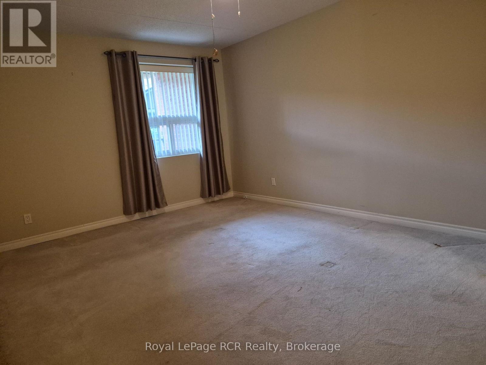 102 - 536 11th Avenue Property Photo 20