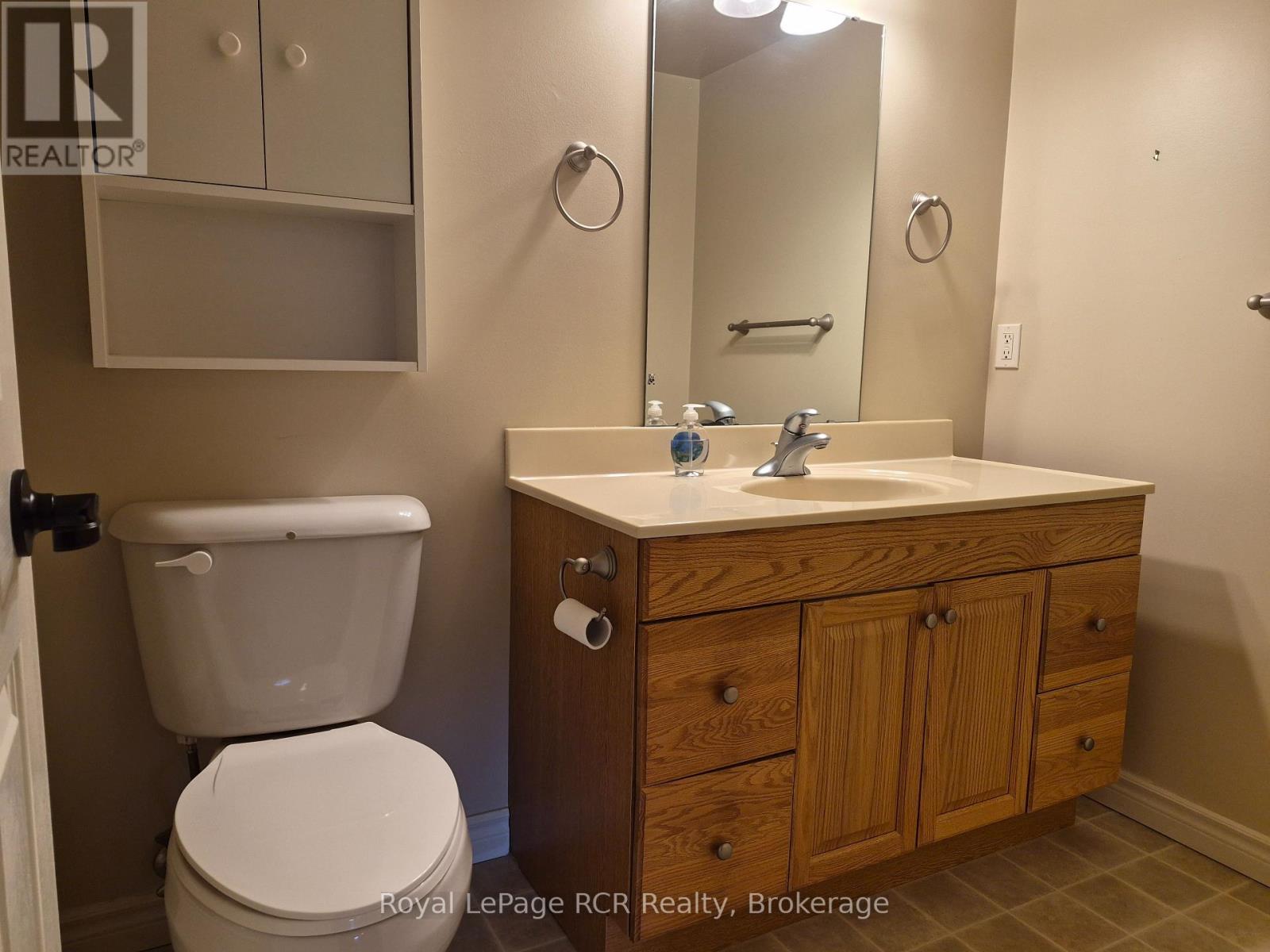 102 - 536 11th Avenue Property Photo 23