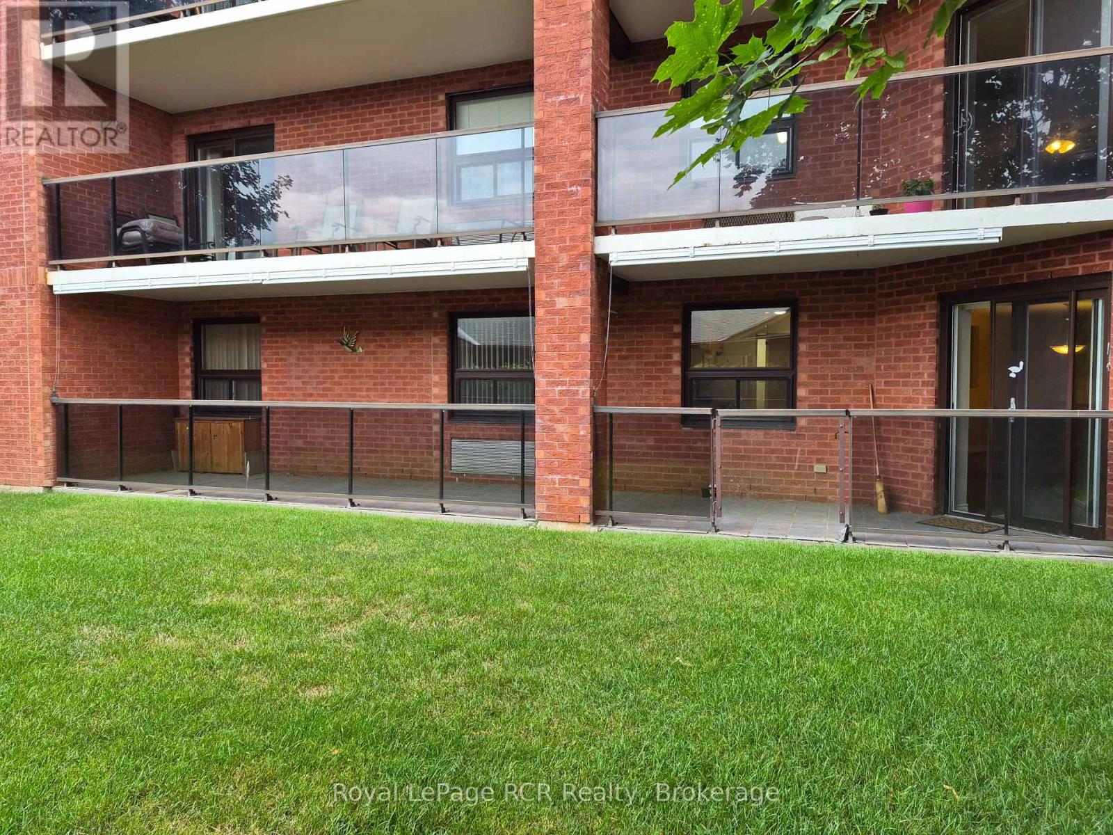 102 - 536 11th Avenue Property Photo 27