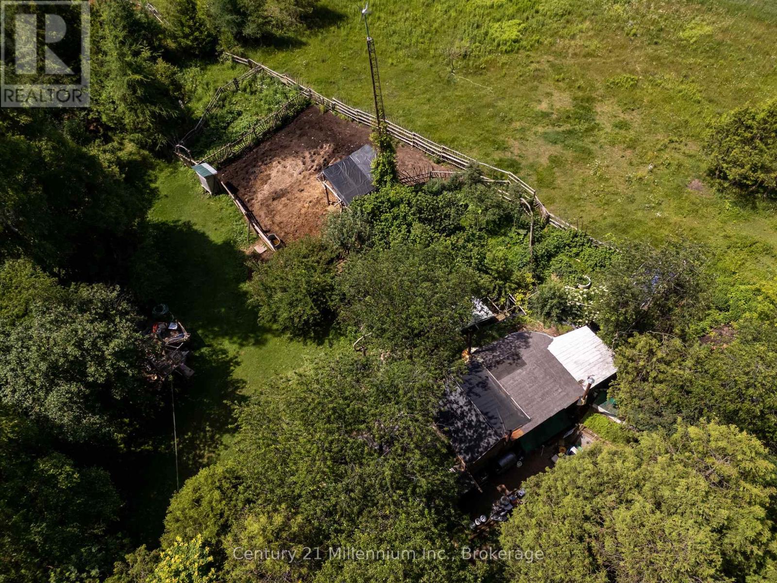 612608 Sideroad 61 Property Photo 41