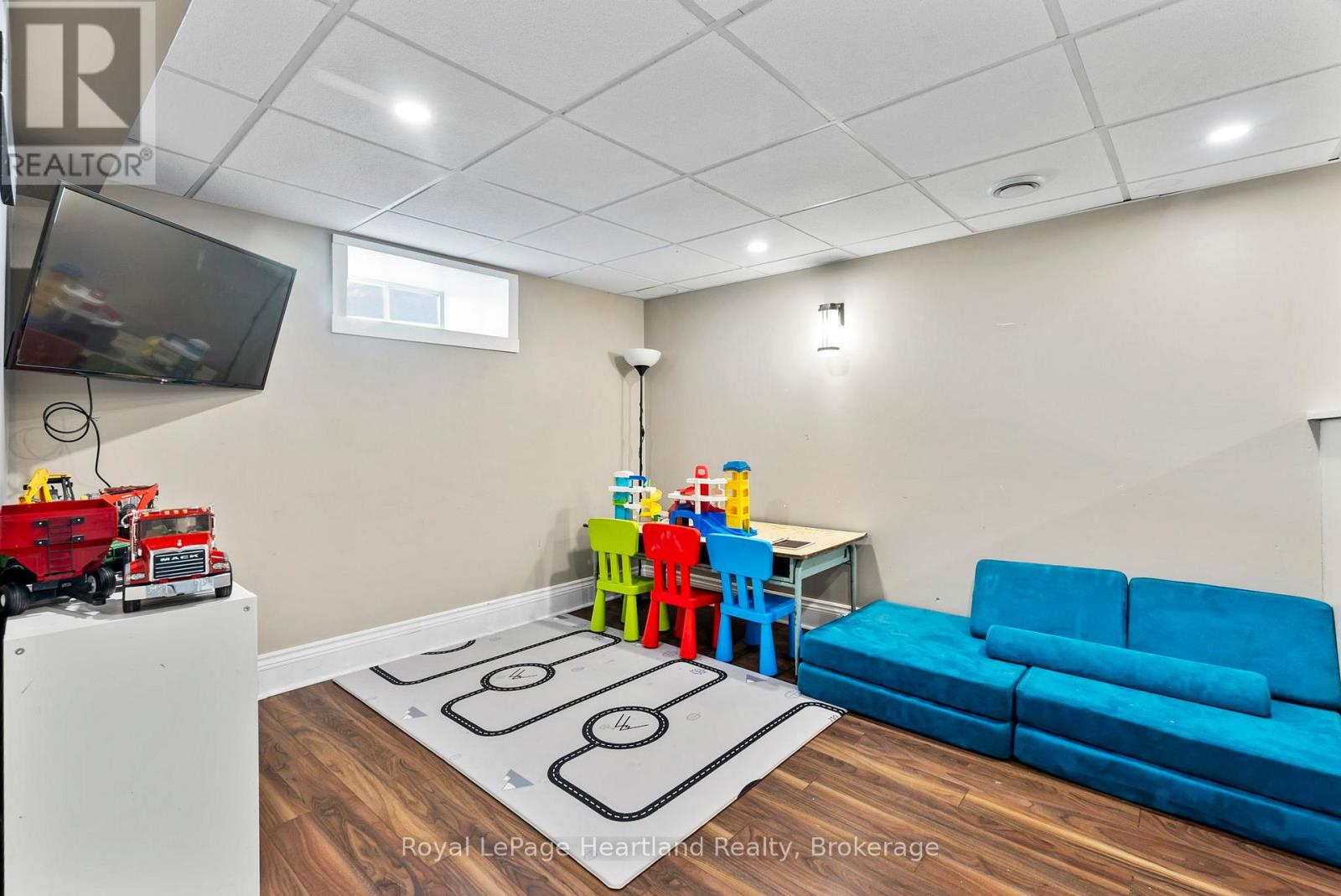 555 Raglan Street Property Photo 29