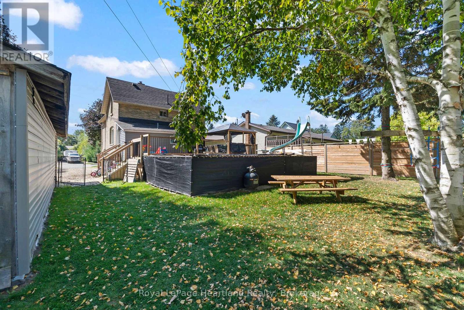 555 Raglan Street Property Photo 37