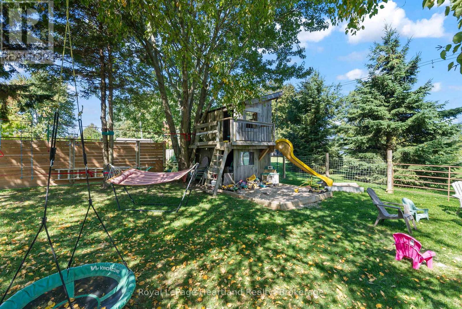 555 Raglan Street Property Photo 38