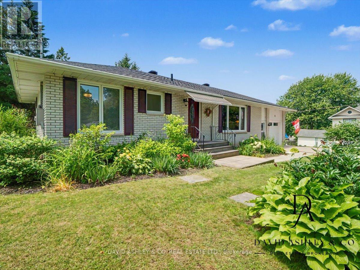 4 Queen Street Property Photo 1