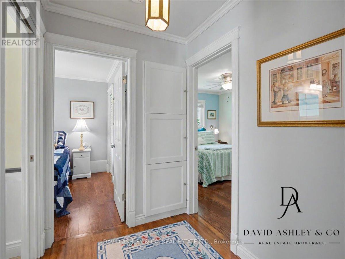 4 Queen Street Property Photo 17