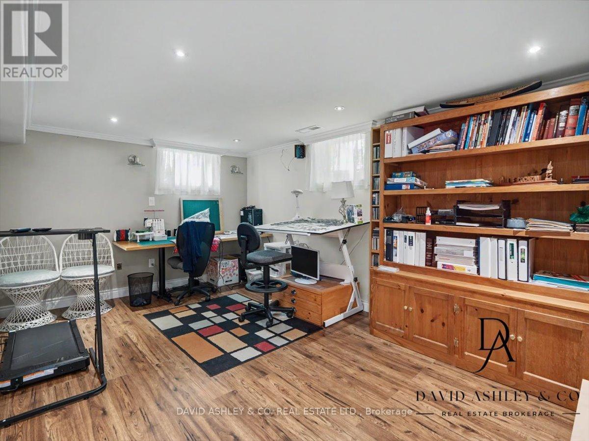 4 Queen Street Property Photo 24