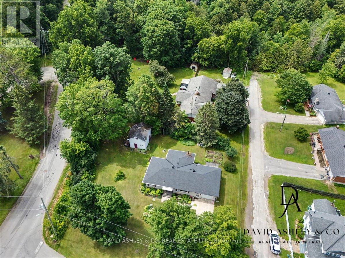 4 Queen Street Property Photo 31