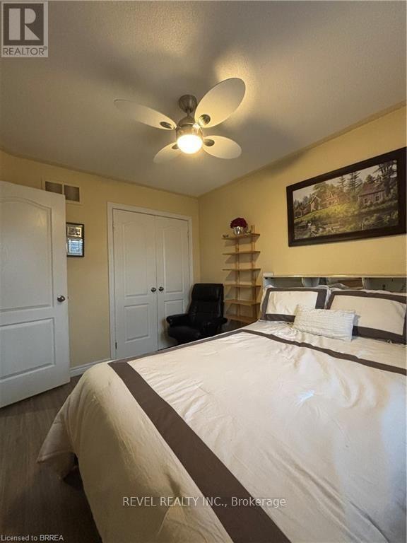 252 Berry Street Property Photo 13