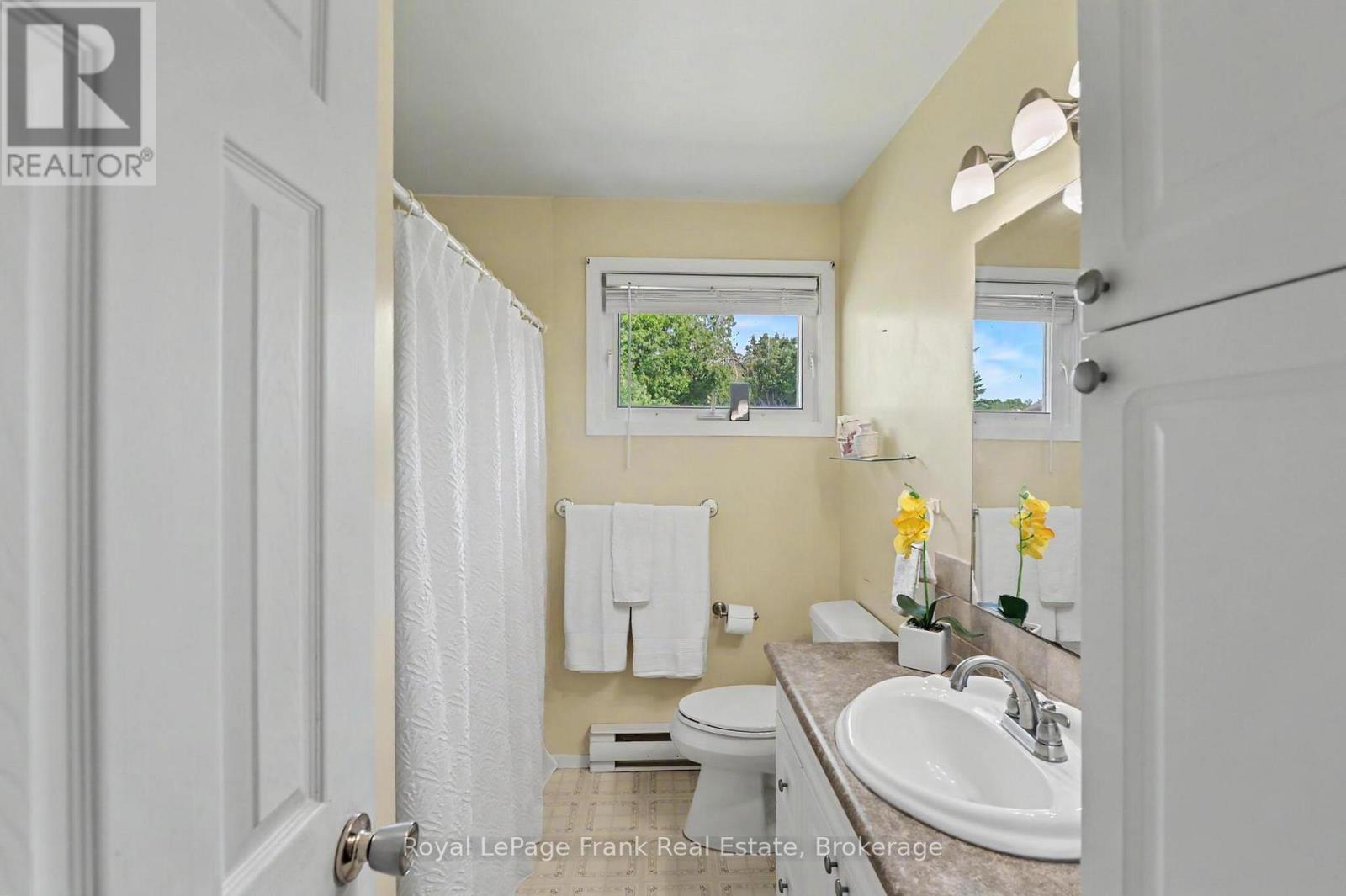 1834 7th Line Property Photo 19