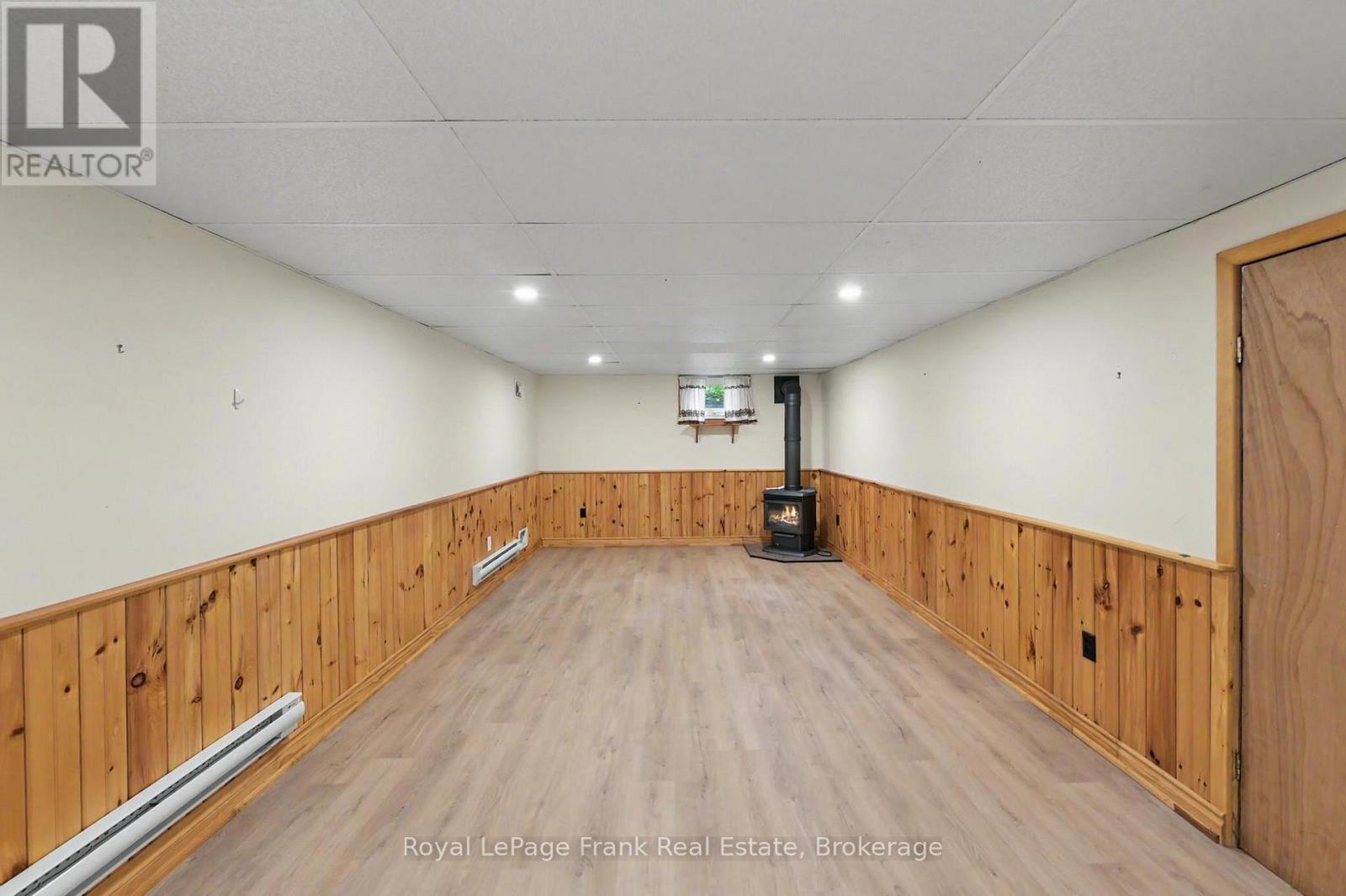 1834 7th Line Property Photo 22