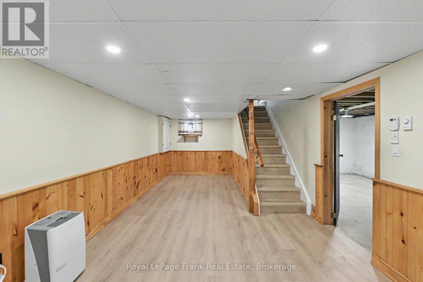 1834 7th Line Property Photo 23