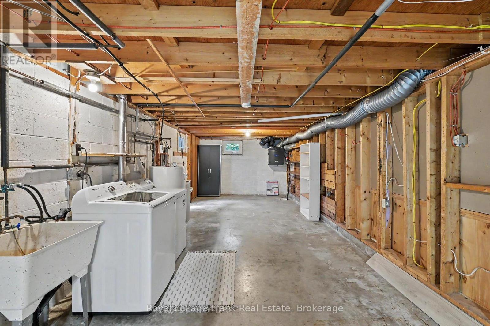 1834 7th Line Property Photo 26