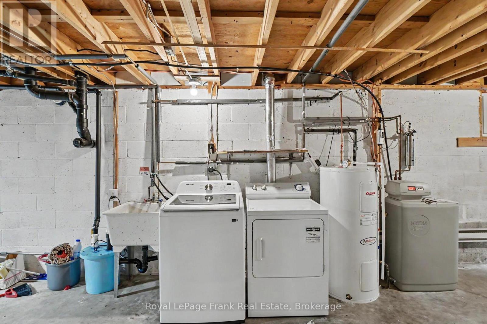 1834 7th Line Property Photo 27