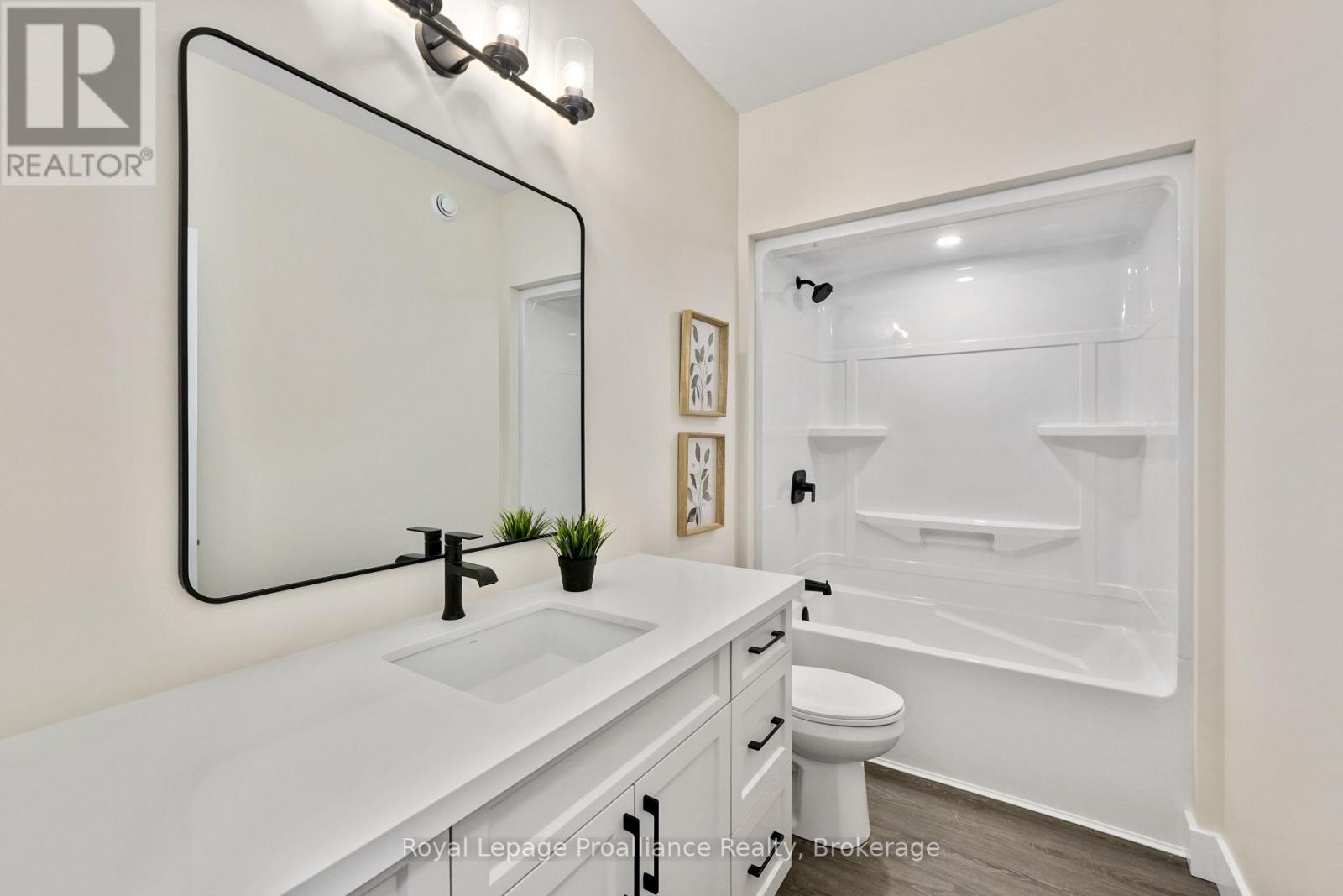 12 Greenfield Drive Property Photo 18