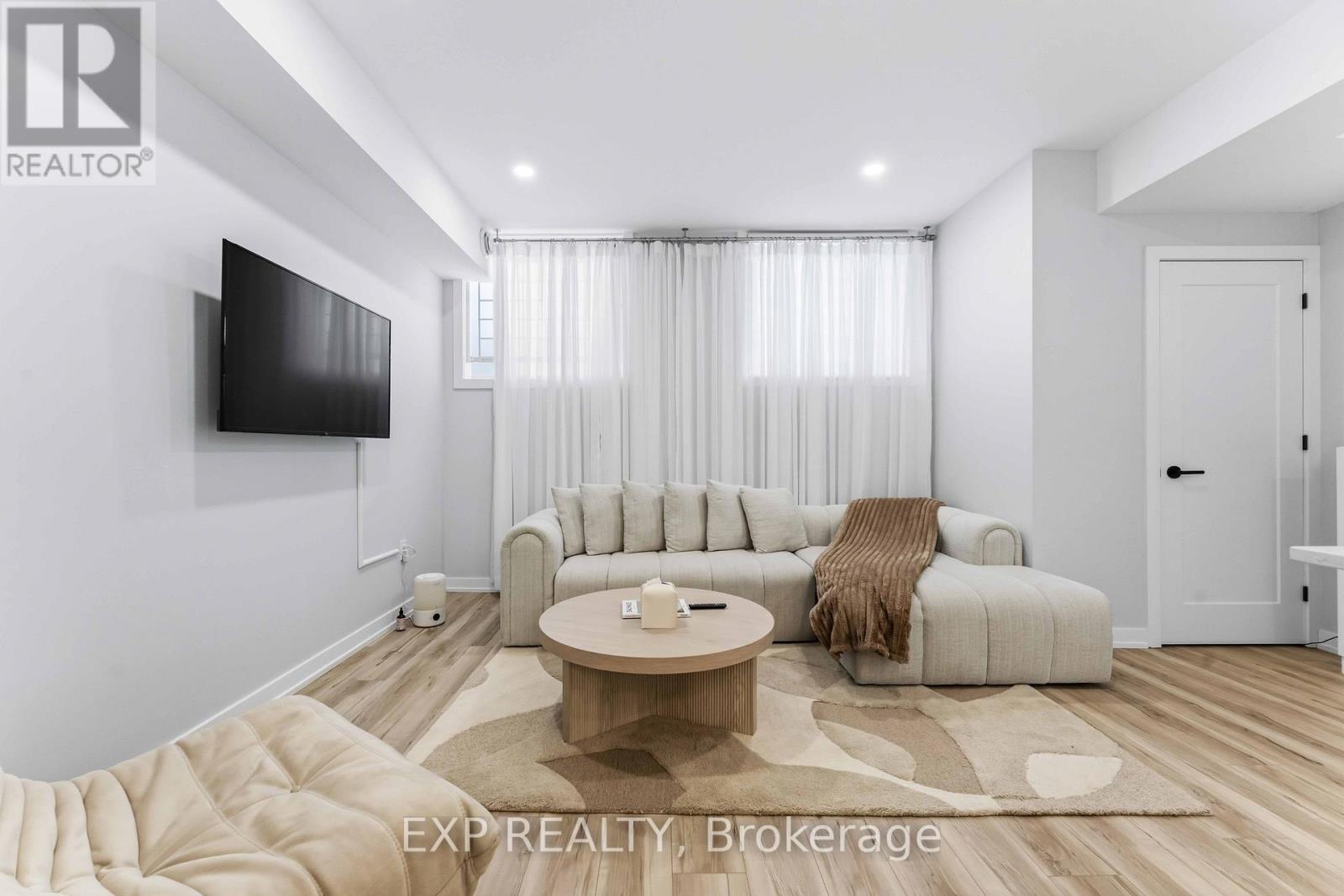 182 Murray Street Property Photo 6