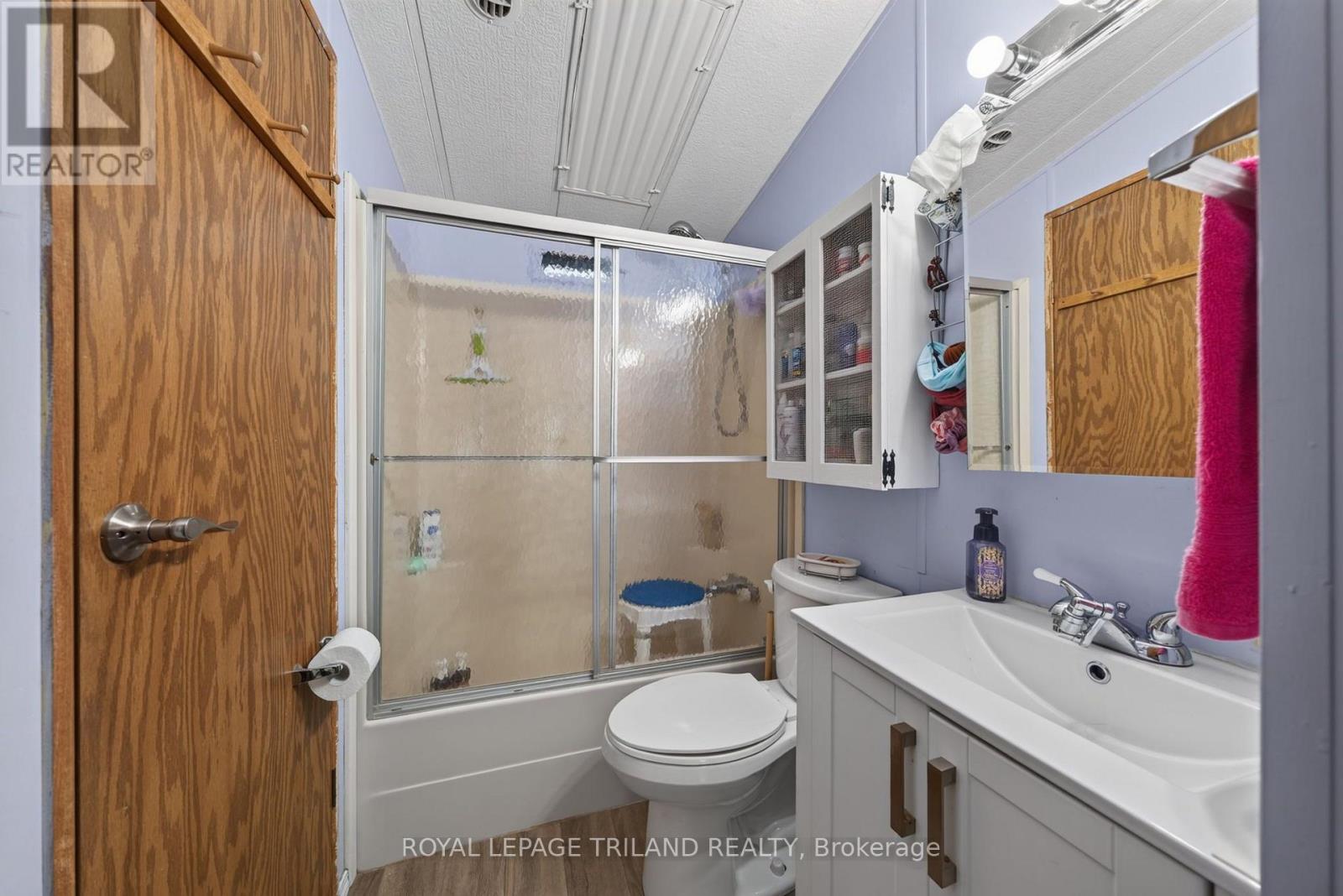 B12 - 9910 Northville Crescent Property Photo 18