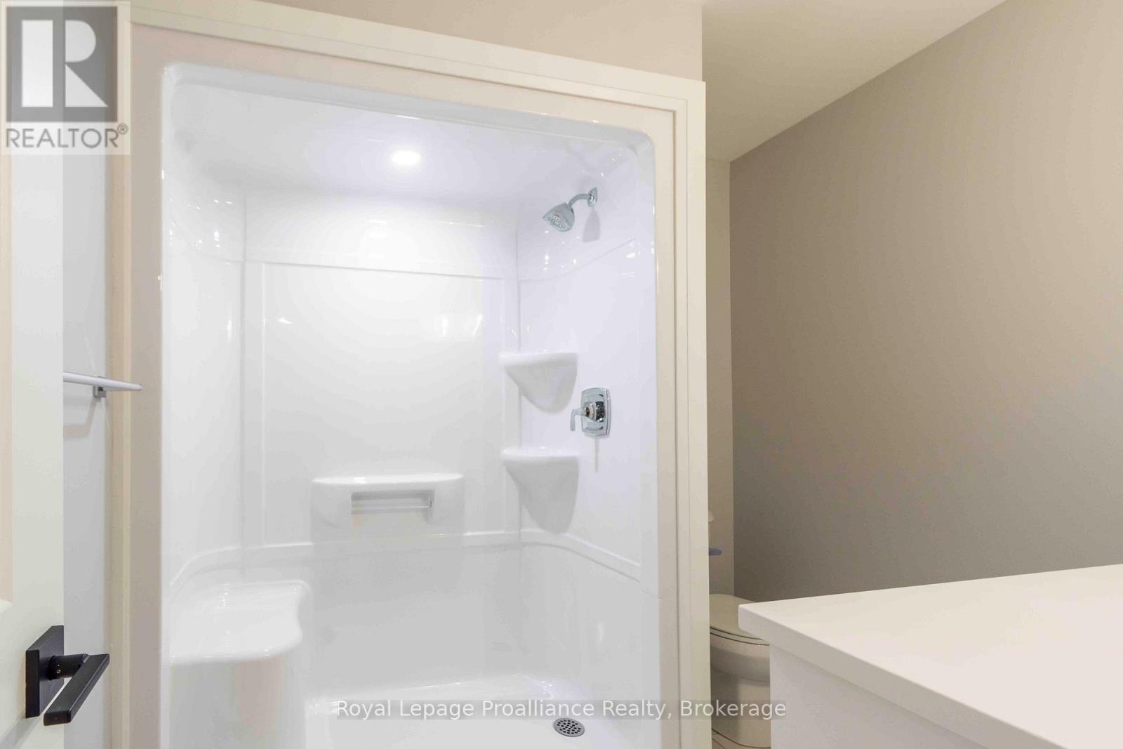 31 Mackenzie John Crescent Property Photo 24