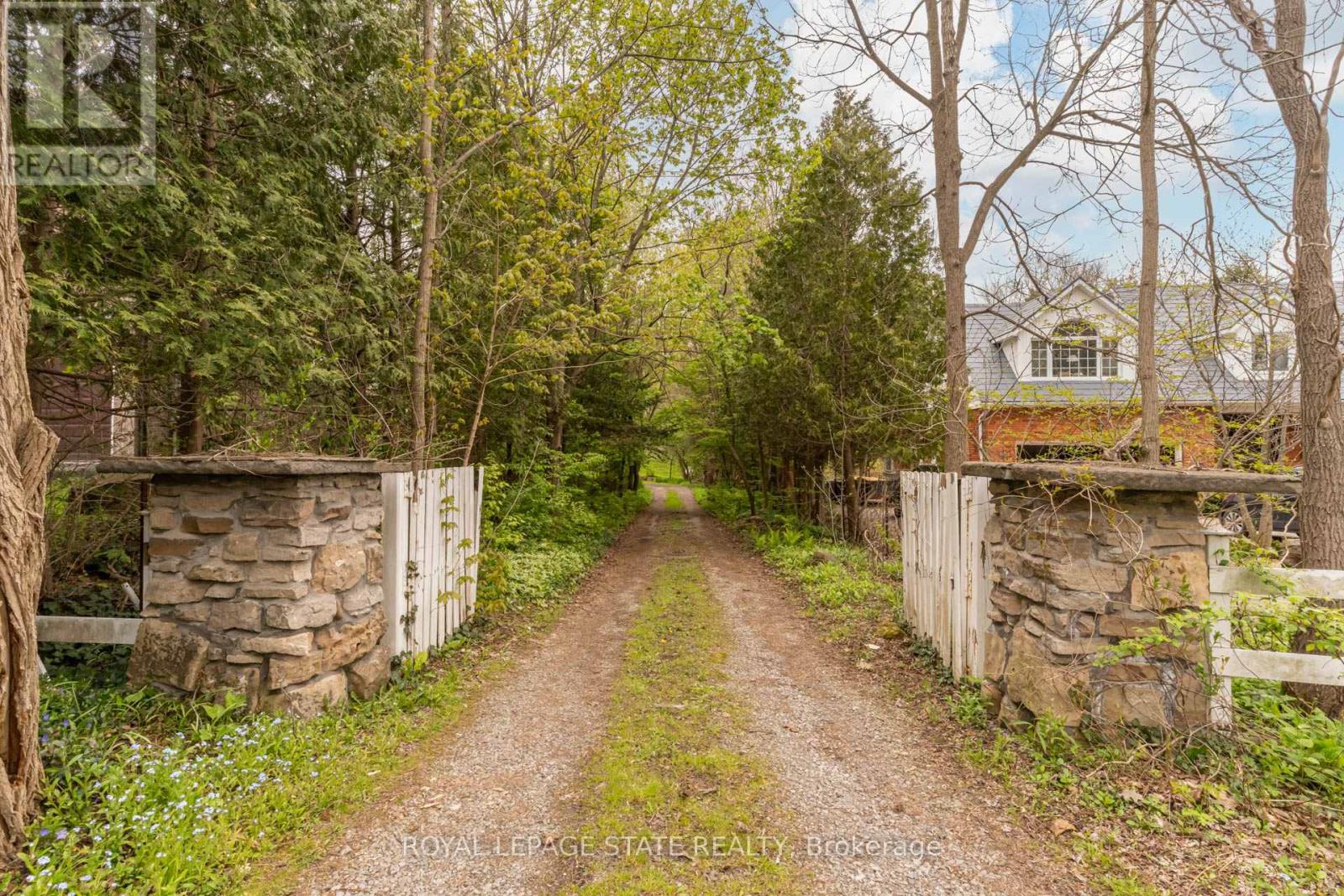 1097 Mineral Springs Road Property Photo 4
