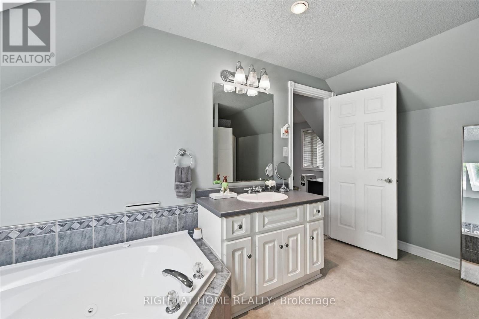 1 Idared Road Property Photo 29