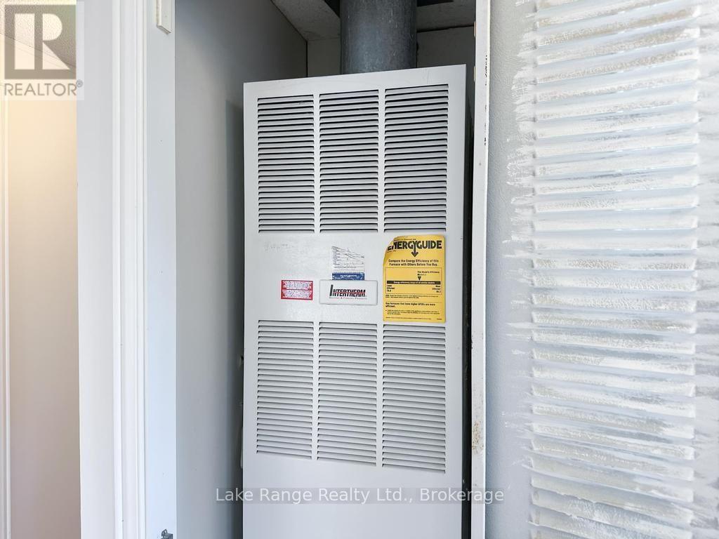 8 Cherokee Lane E Property Photo 13