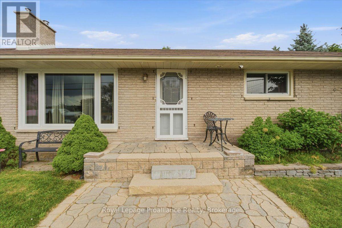 178 Riverside Parkway Property Photo 4