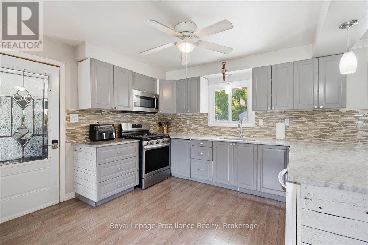 178 Riverside Parkway Property Photo 12