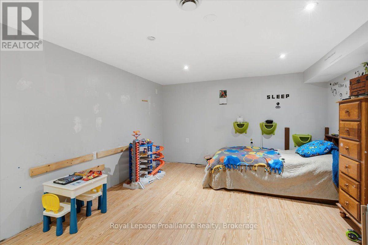 178 Riverside Parkway Property Photo 27