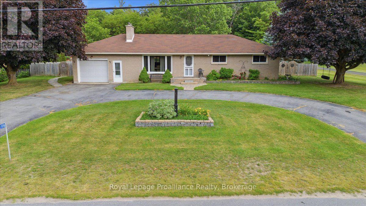 178 Riverside Parkway Property Photo 39