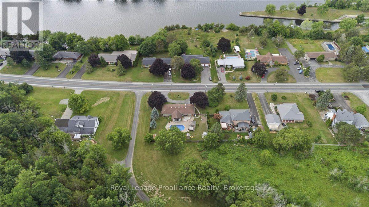 178 Riverside Parkway Property Photo 44