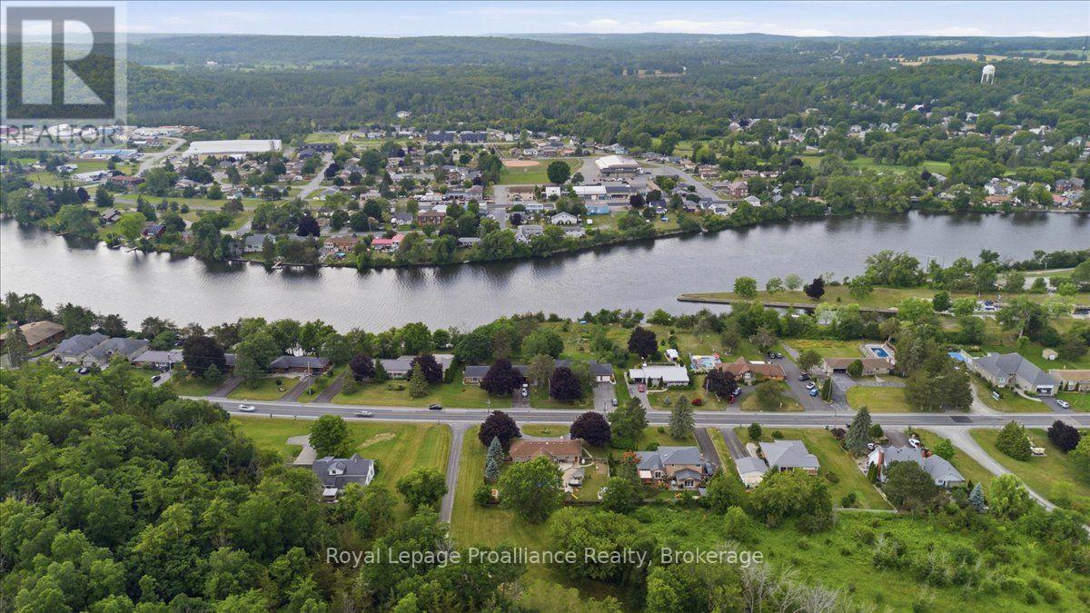 178 Riverside Parkway Property Photo 45