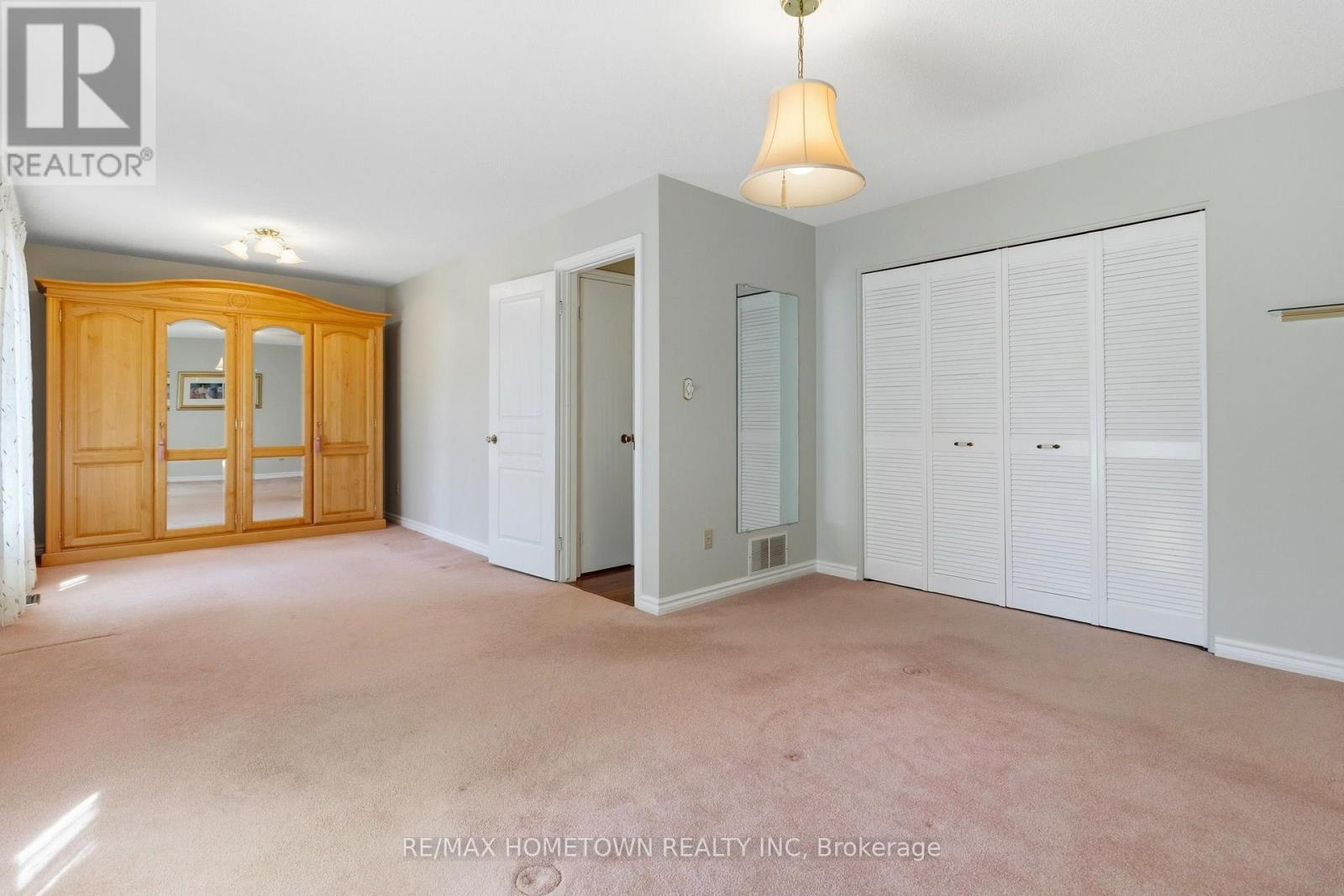 1 Meikle Drive Property Photo 20