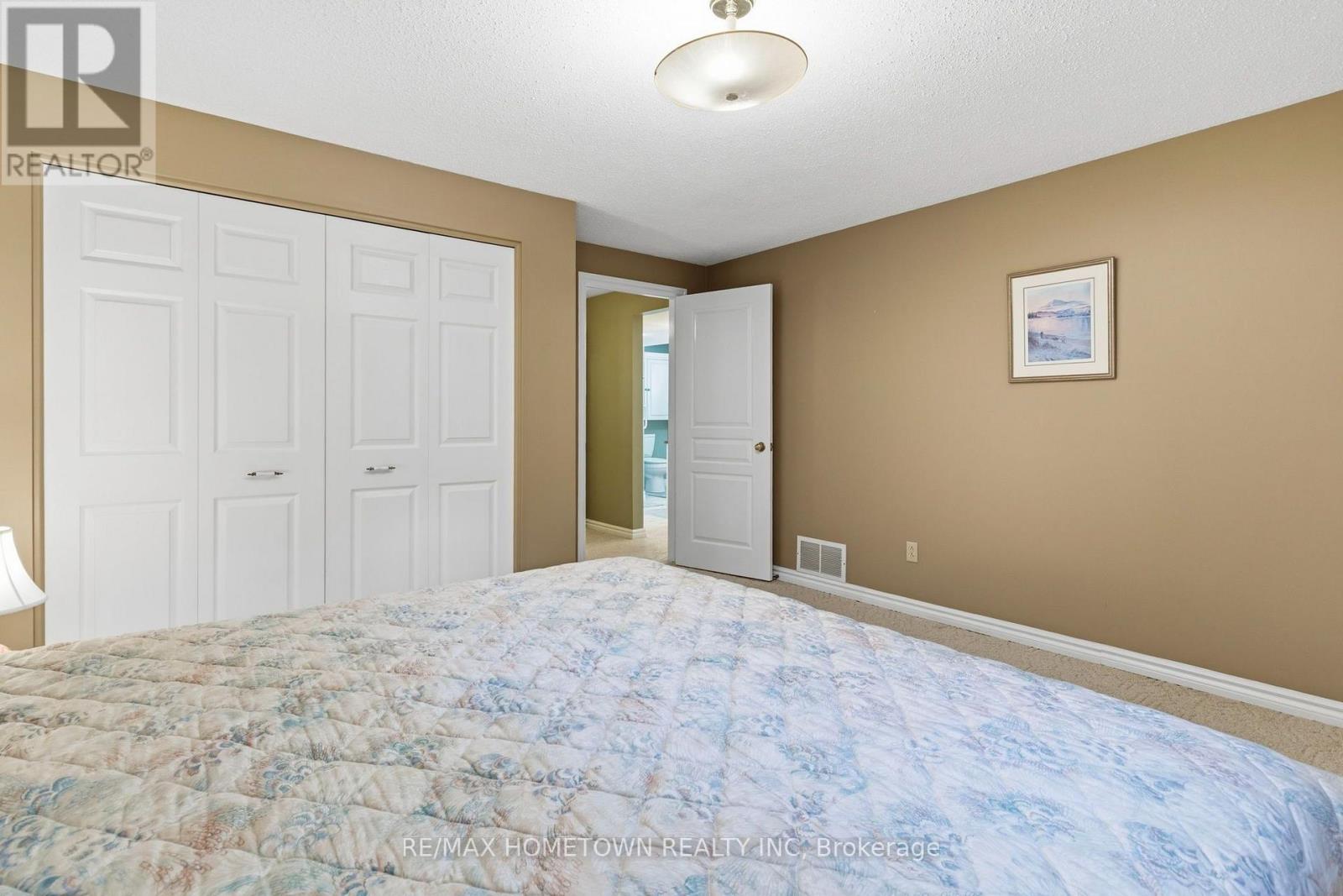 1 Meikle Drive Property Photo 27