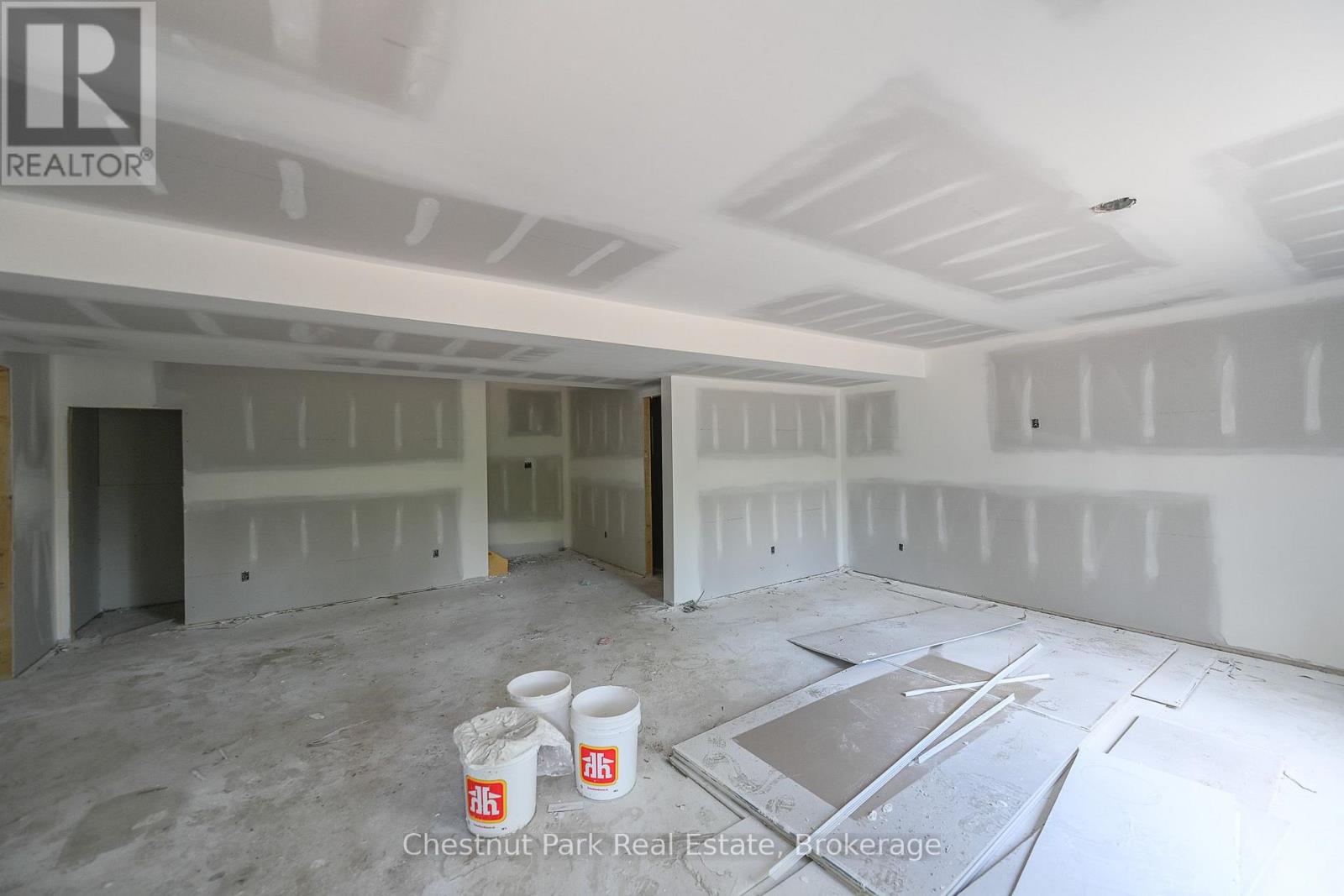 23 Maple Ridge Road Property Photo 9