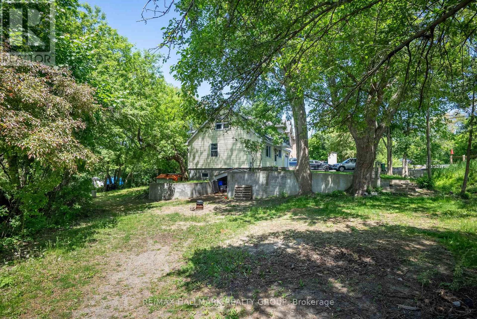 3055 Richmond Road Property Photo 11