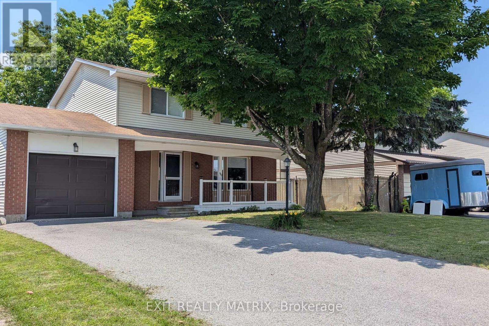 30 Bartley Crescent Property Photo 1