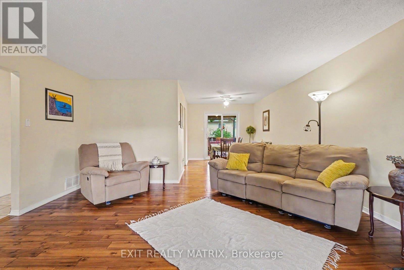 30 Bartley Crescent Property Photo 4