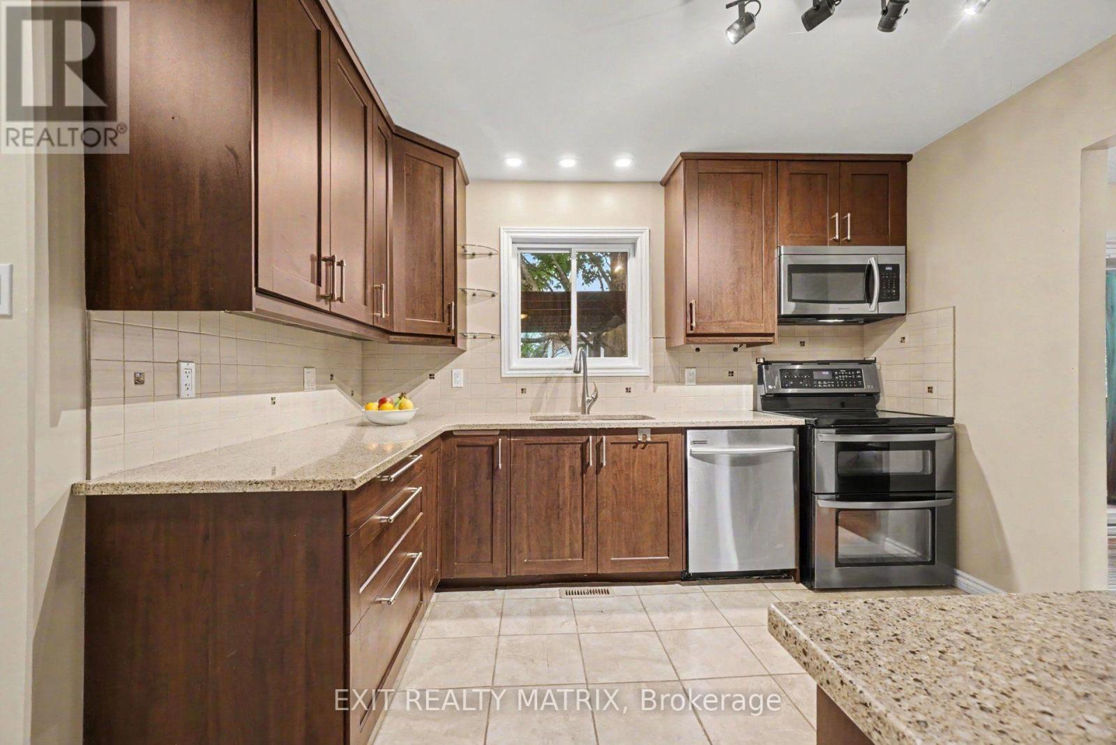 30 Bartley Crescent Property Photo 10