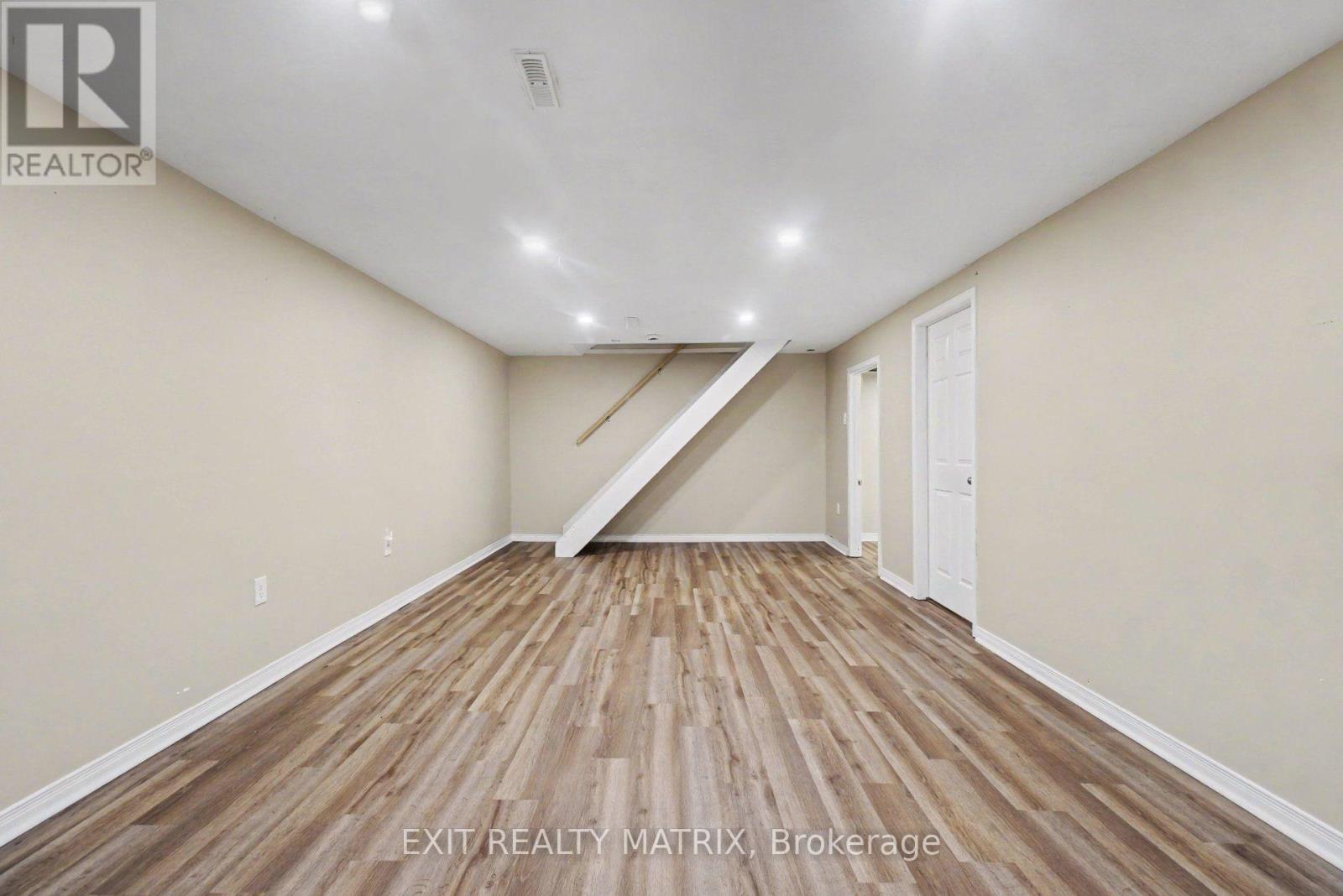 30 Bartley Crescent Property Photo 23
