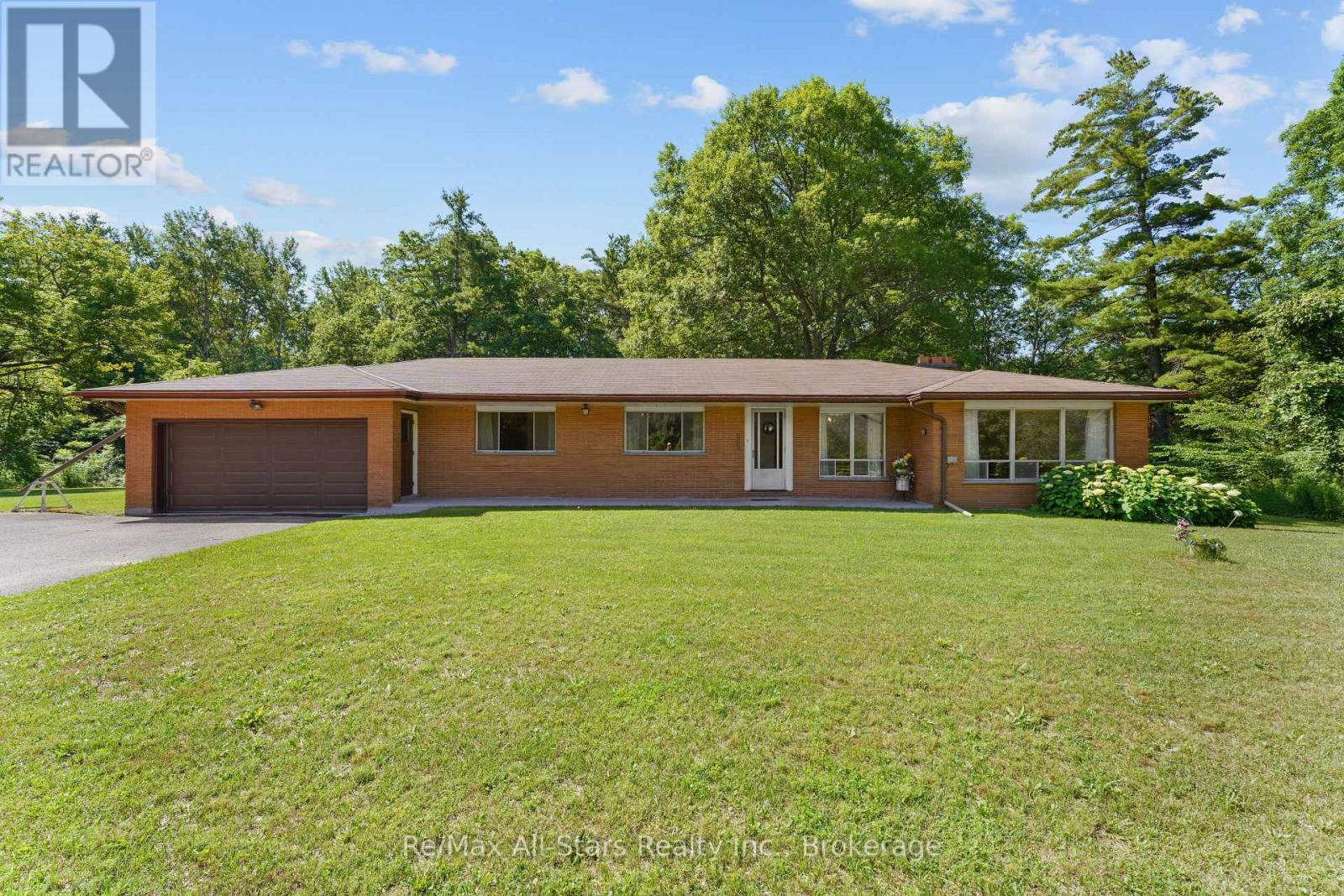 6035 Ganaraska Road Property Photo 2